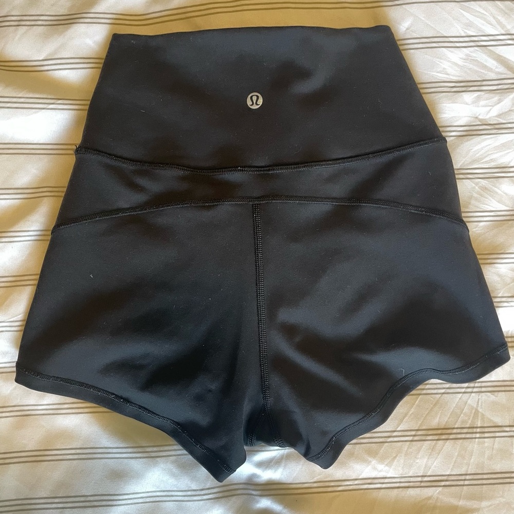 black, lululemon, womens size 6 running shorts 2.5” inseam.